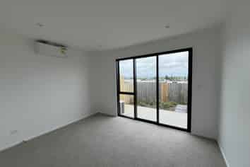 10/11 Ryburn Road, Mount Wellington