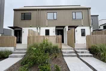 10/11 Ryburn Road, Mount Wellington