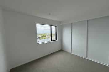 10/11 Ryburn Road, Mount Wellington