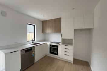 10/11 Ryburn Road, Mount Wellington