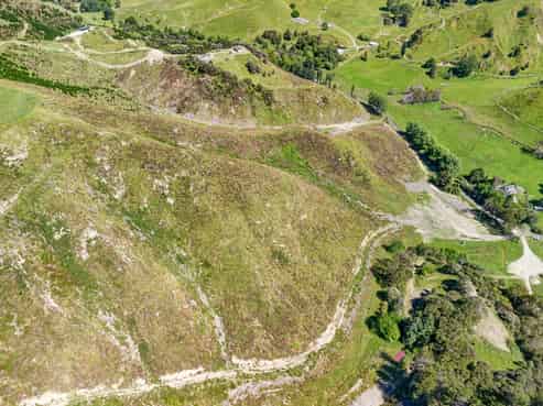  Longacre Road, Okoia