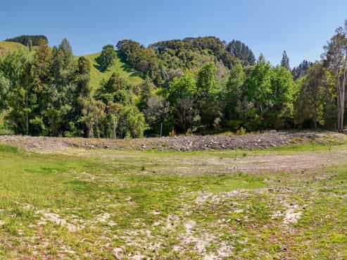  Longacre Road, Okoia