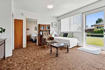 2/42 Halsey Road, Manurewa