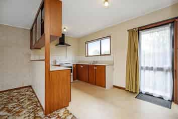 103 Chalmers Avenue, Hampstead