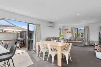 2/49 Castletown Place, NEW BRIGHTON