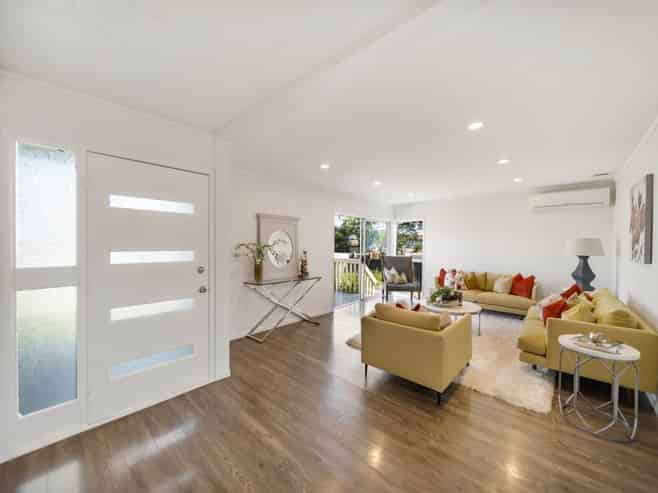 17  Sandrine Avenue, Clover Park