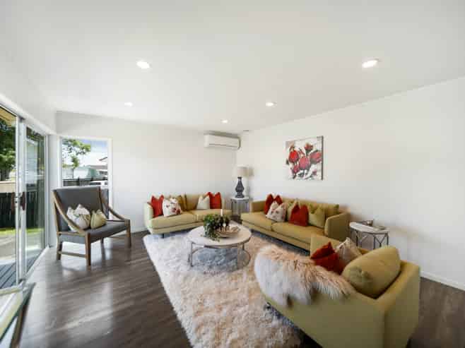 17  Sandrine Avenue, Clover Park