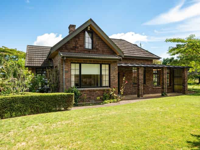 165 Lansdowne Road, Richmond