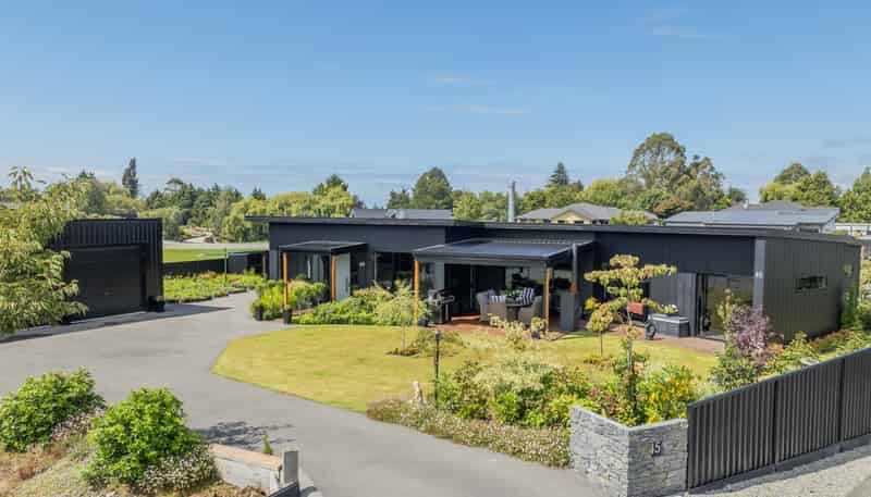 45 Meadowstone Street, Gleniti