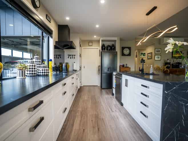 45 Meadowstone Street, Gleniti