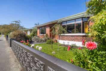 22 Ainslee Place, North East Valley