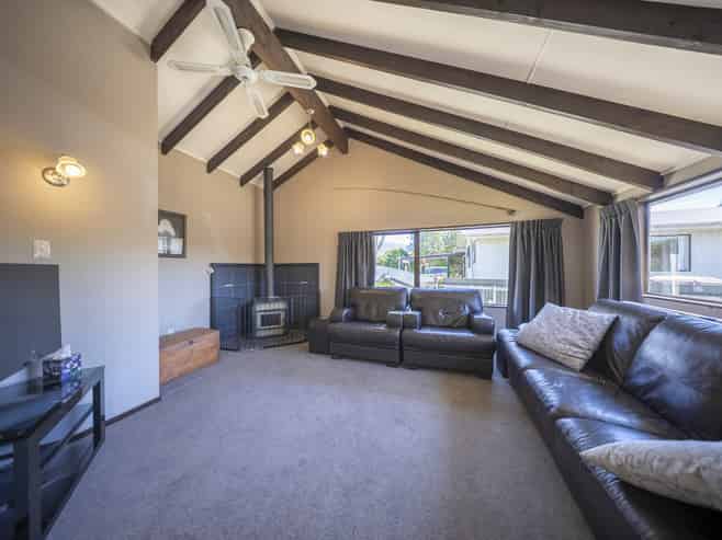 25 Howden Street, Te Anau