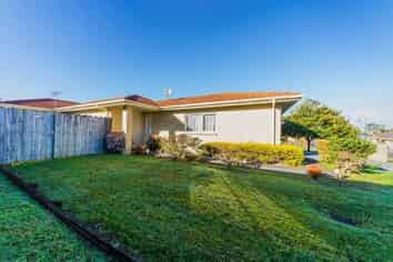 34 Robin Brooke Drive, Flat Bush