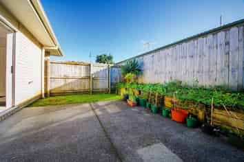 34 Robin Brooke Drive, Flat Bush