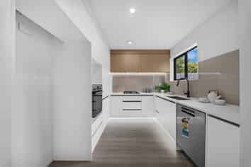 2/60 Landscape Road, Papatoetoe