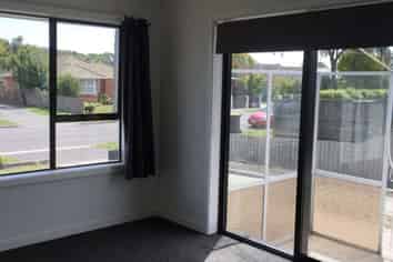 50 Greenhaven Drive, Burwood