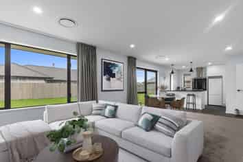 27 Lunn Crescent, LEESTON