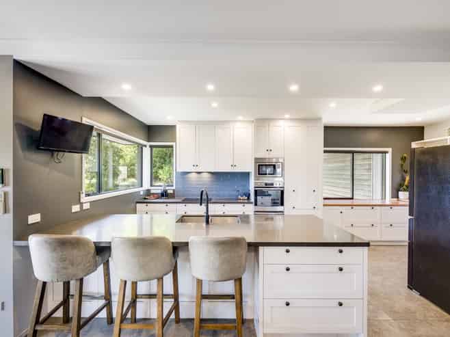 77 Algernon Road, Longlands