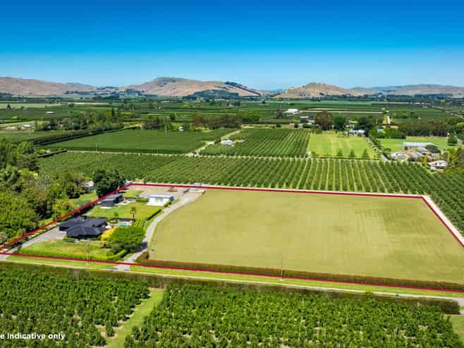 77 Algernon Road, Longlands