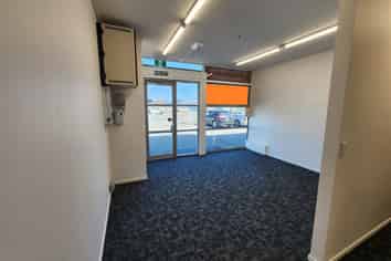 Standout Industrial Unit With Parking and Access