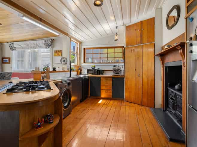 13 Hannan Road, Whitianga