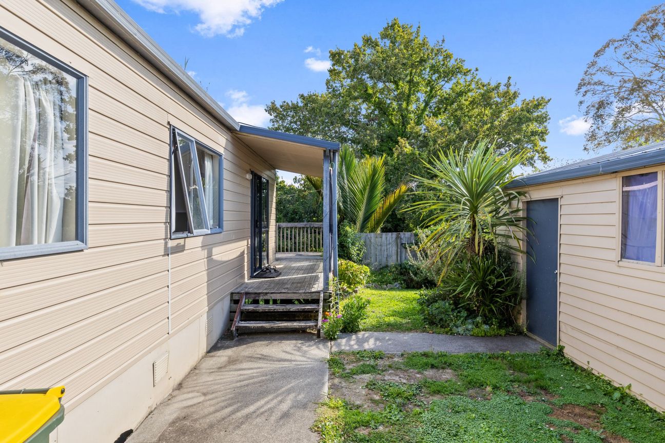 Freehold Living At $599,000 - Bild 2