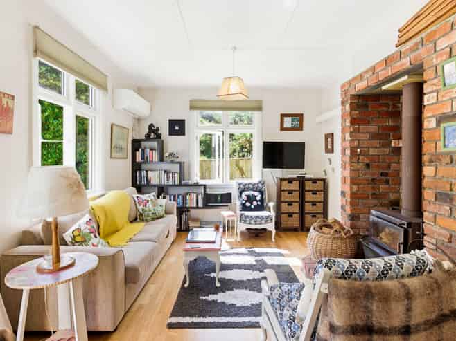 89  Glen Road, THE GLEN