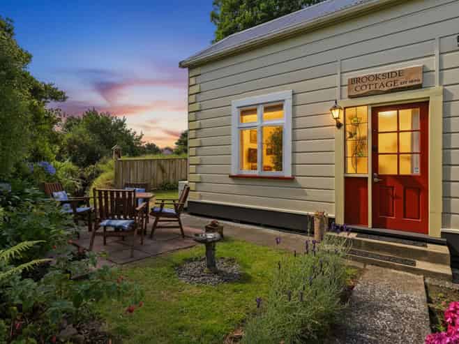 89  Glen Road, THE GLEN