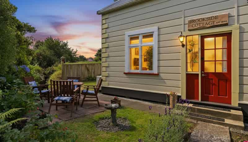 89  Glen Road, THE GLEN