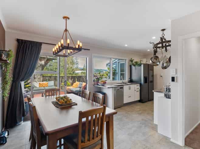 51 Toru Road, Paraparaumu Beach