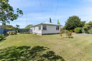 11 Strasbourge Street, Martinborough