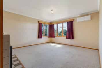 11 Strasbourge Street, Martinborough