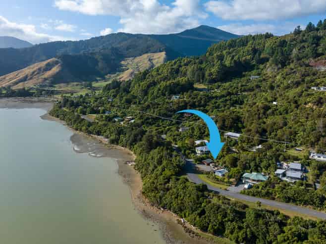 758 Queen Charlotte Drive, Anakiwa and Surrounds