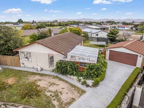 17 Jacaranda Place, Parklands