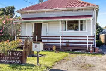 18 Dunstan Street, OTAKI