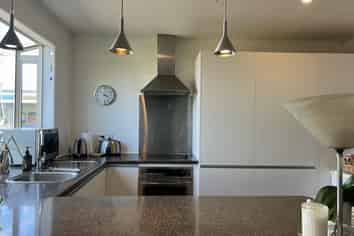 2/26 Otakau Road, Milford