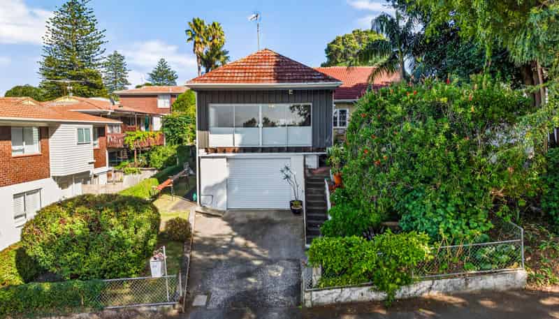 24 Normans Hill Road, Onehunga