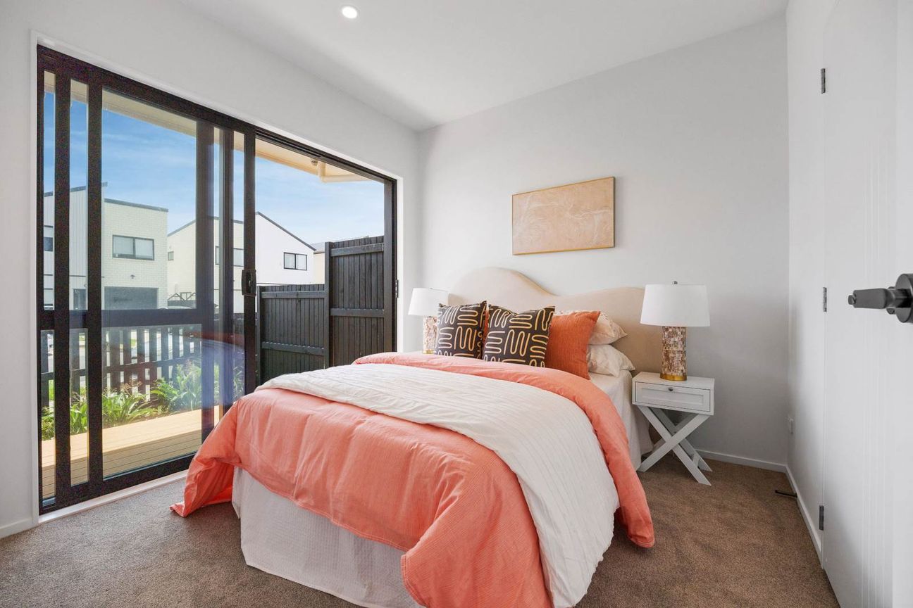 Apartment in Auckland, Coast Garden, Hobsonville - View 3