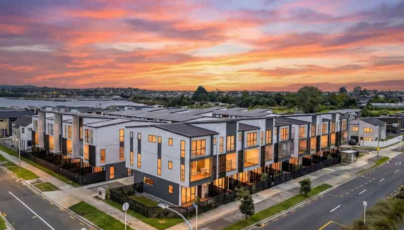 3B Coast Garden Drive, Hobsonville