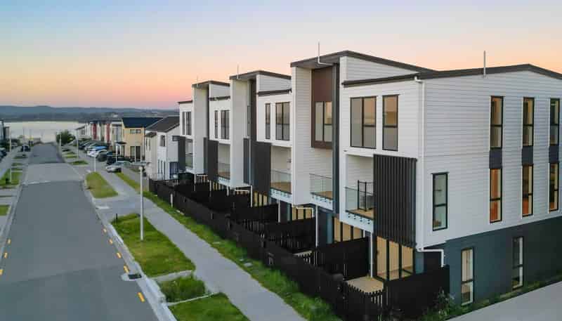 5A Coast Garden Drive, Hobsonville