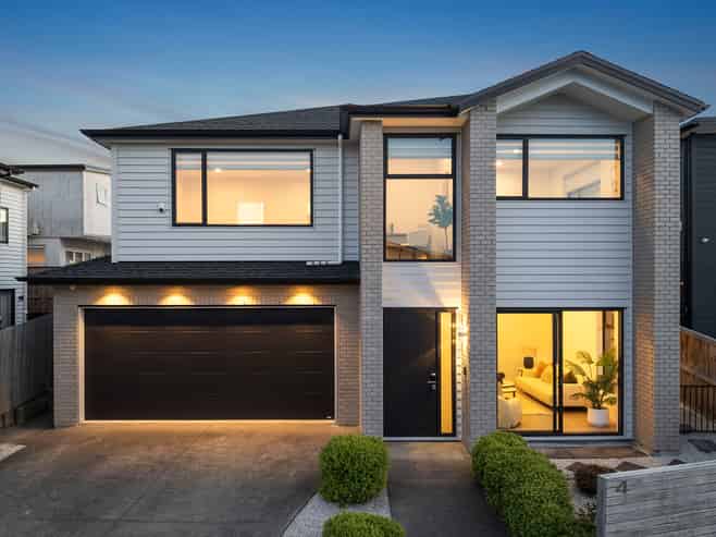 4 La Bella Road, Hobsonville