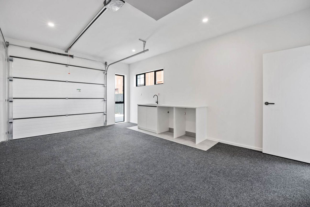 Contemporary Design. Effortless Living. - Повеќе