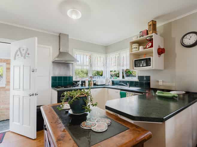 81 Pine Avenue, Melville