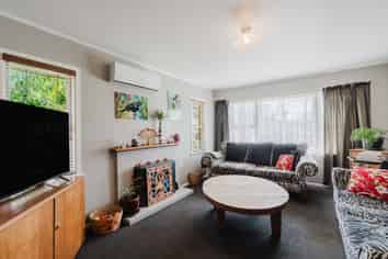 81 Pine Avenue, Melville