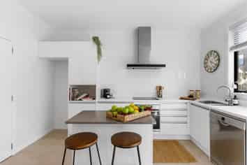 9 Frank Gill Road, Hobsonville