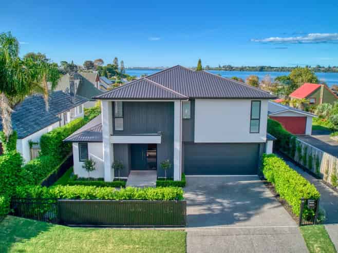 43a Thirteenth Avenue, Avenues
