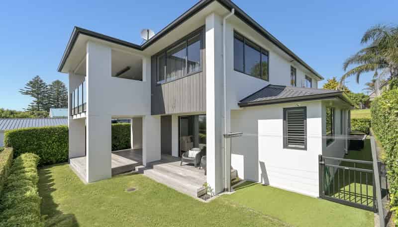 43a Thirteenth Avenue, Avenues