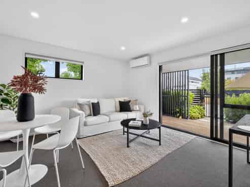 4/142 Leinster Road, Strowan