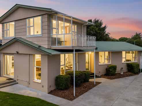 6 Birdling Place, Halswell