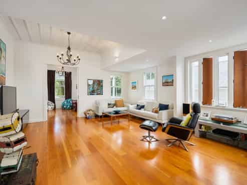 8 Summit Drive, Mount Albert